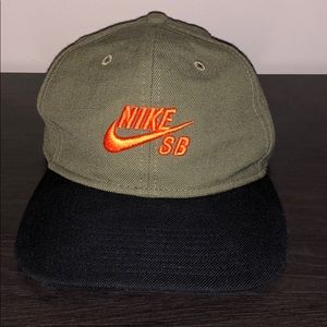 Nike sb SnapBack